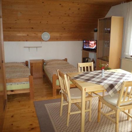 Apartma Podlogar Golica Triglav Lägenhet Jesenice Exteriör bild