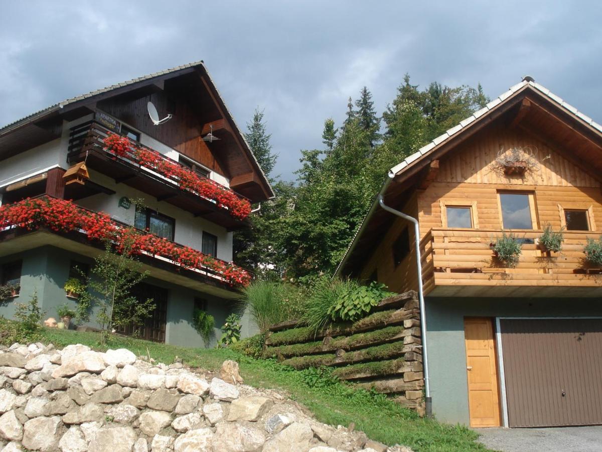 Apartma Podlogar Golica Triglav Lägenhet Jesenice Exteriör bild
